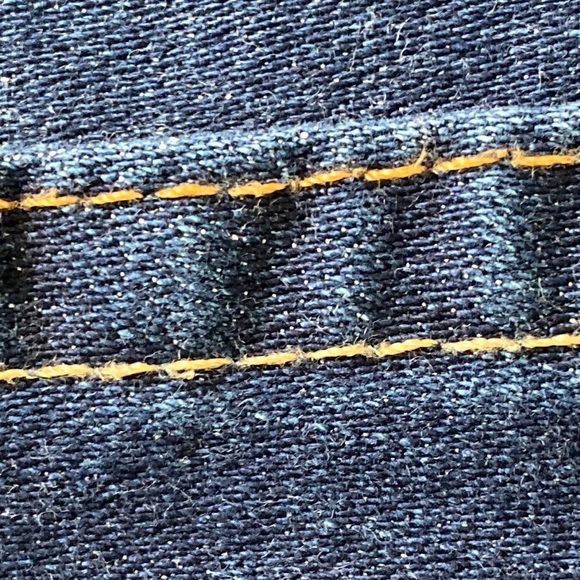 True religion ‘Joey’ twisted seam flare jeans! - Picture 4 of 4